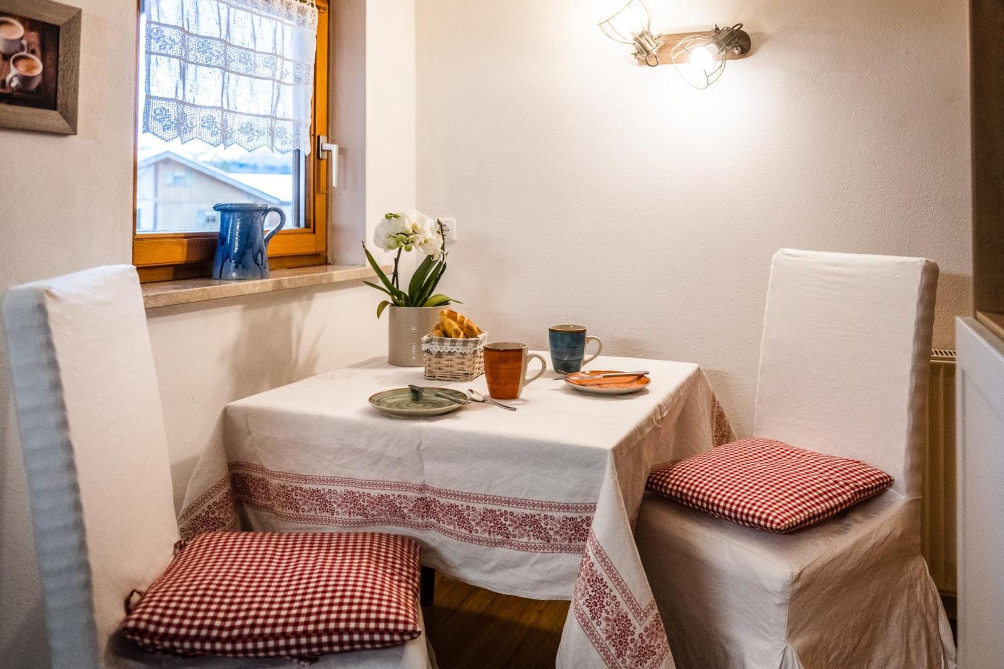 Ferienwohnung Bergfrieden Krun Room photo